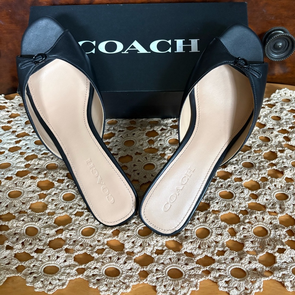 👡 NWT Coach Black Kitten Open Toe/Slip on 1.5” Heel Size 8 Sandal